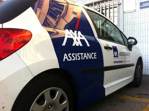 Axa · vehículo — rotulación de DECSIGN