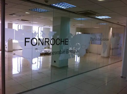 Oficinas Fonroche · Madrid — rotulación de DECSIGN