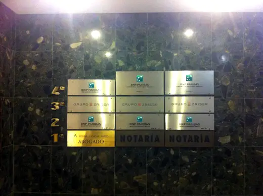 BNP Paribas — rotulación de DECSIGN
