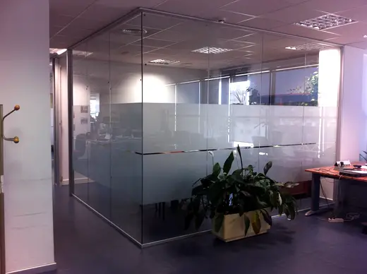 Oficinas UGT · Madrid — rotulación de DECSIGN