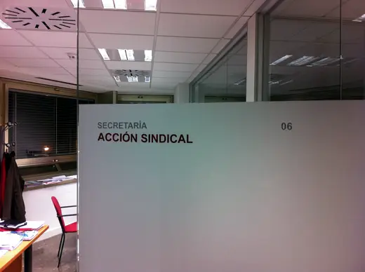 Oficinas UGT · Madrid — rotulación de DECSIGN