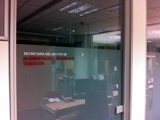 Oficinas UGT · Madrid — rotulación de DECSIGN
