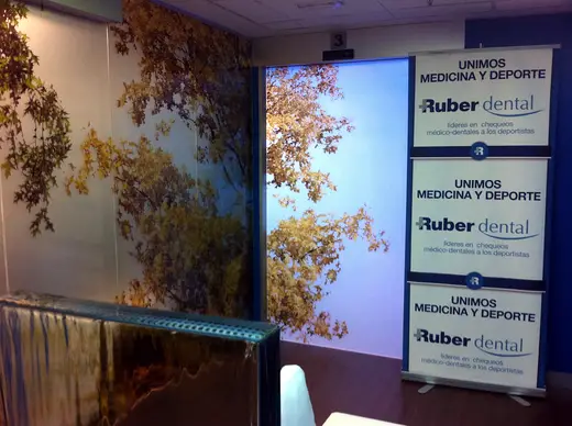Ruber Dental — rotulación de DECSIGN