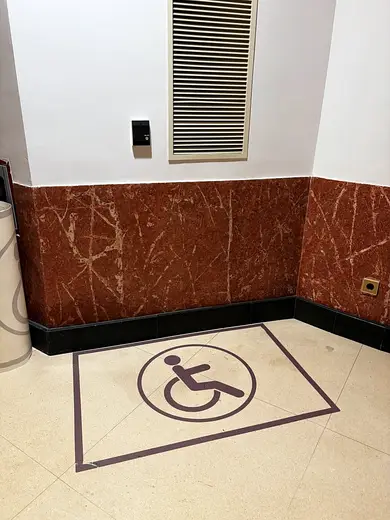 Hotel Metrópoli · Madrid — rotulación de DECSIGN