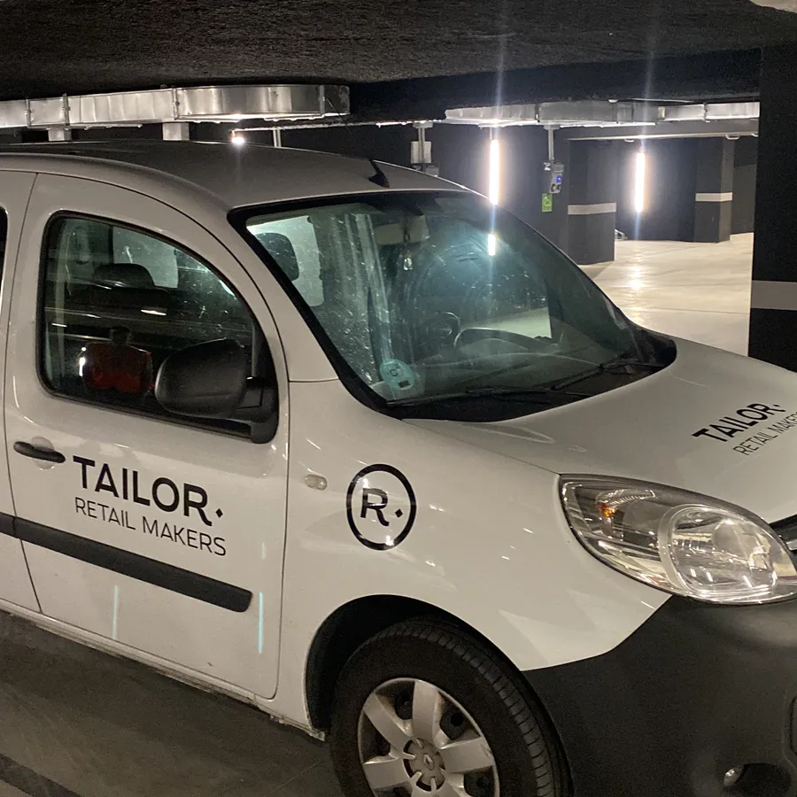 Tailor Retail Makers — rotulación de flota