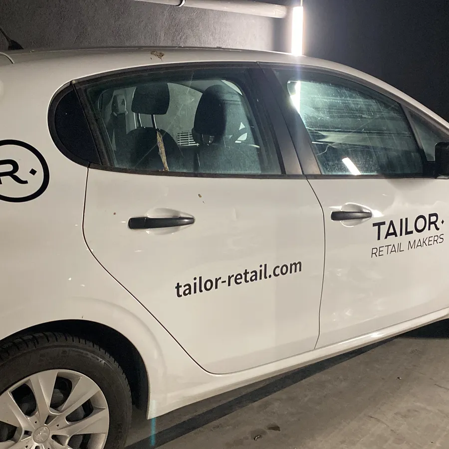Tailor Retail Makers — rotulación de flota
