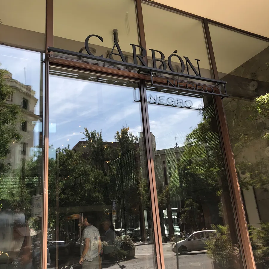 Restaurante Carbón Negro · Madrid