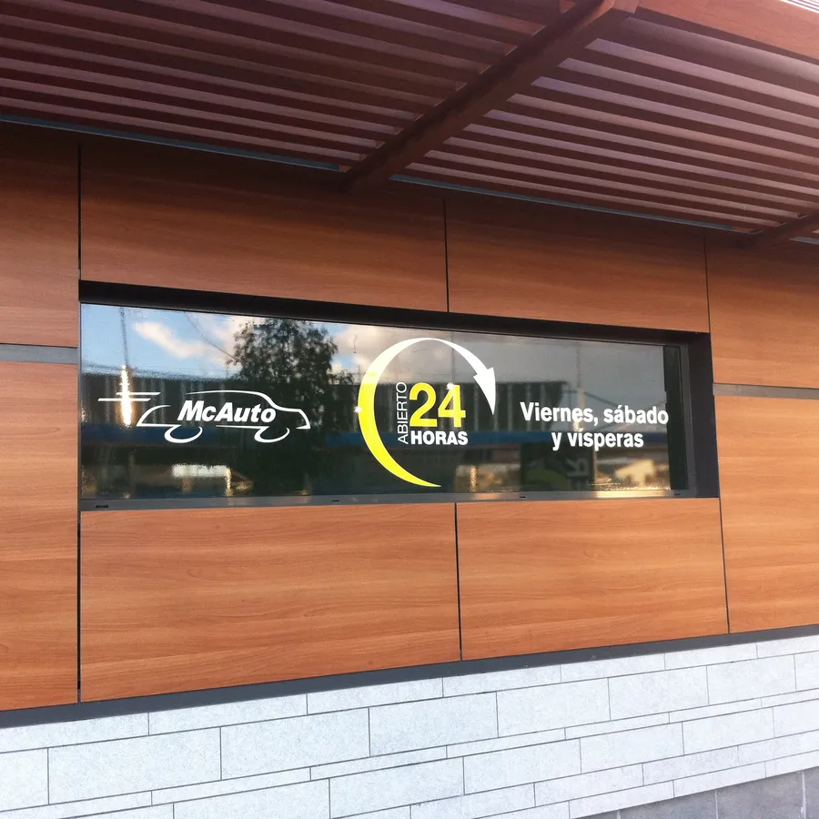 McDonald's McAuto · Alcorcón — vinilo de ventana